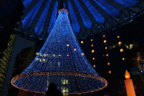 Berlin: Sony Center.