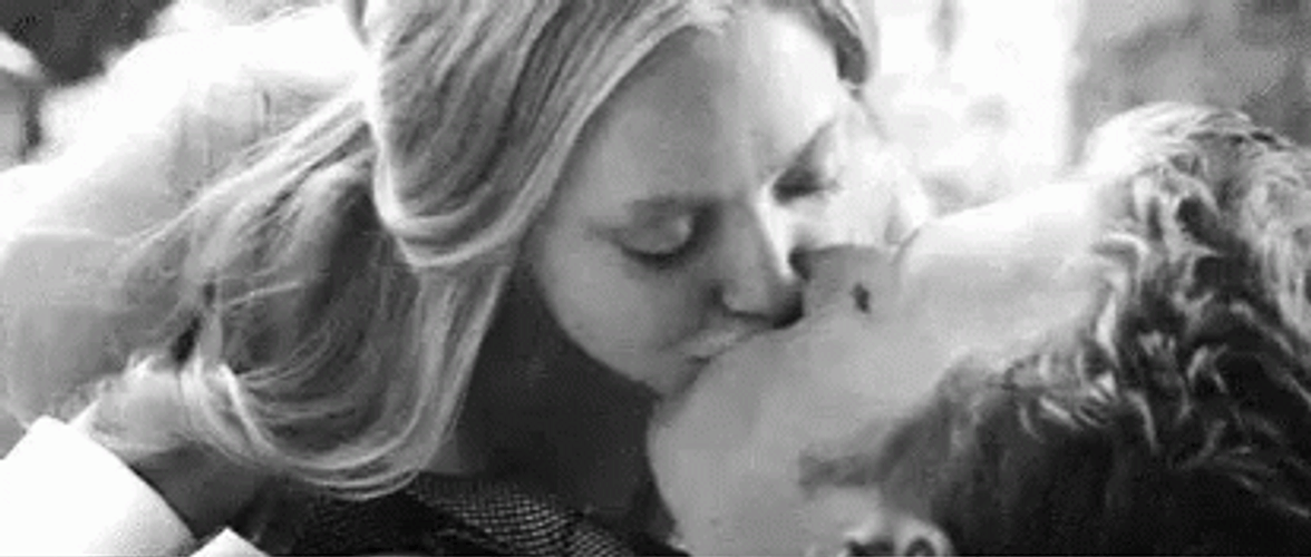 Besos Apasionados Sweet Couple GIF | GIFDB.com Besos Apasionados Sweet Couple GIF | GIFDB.com