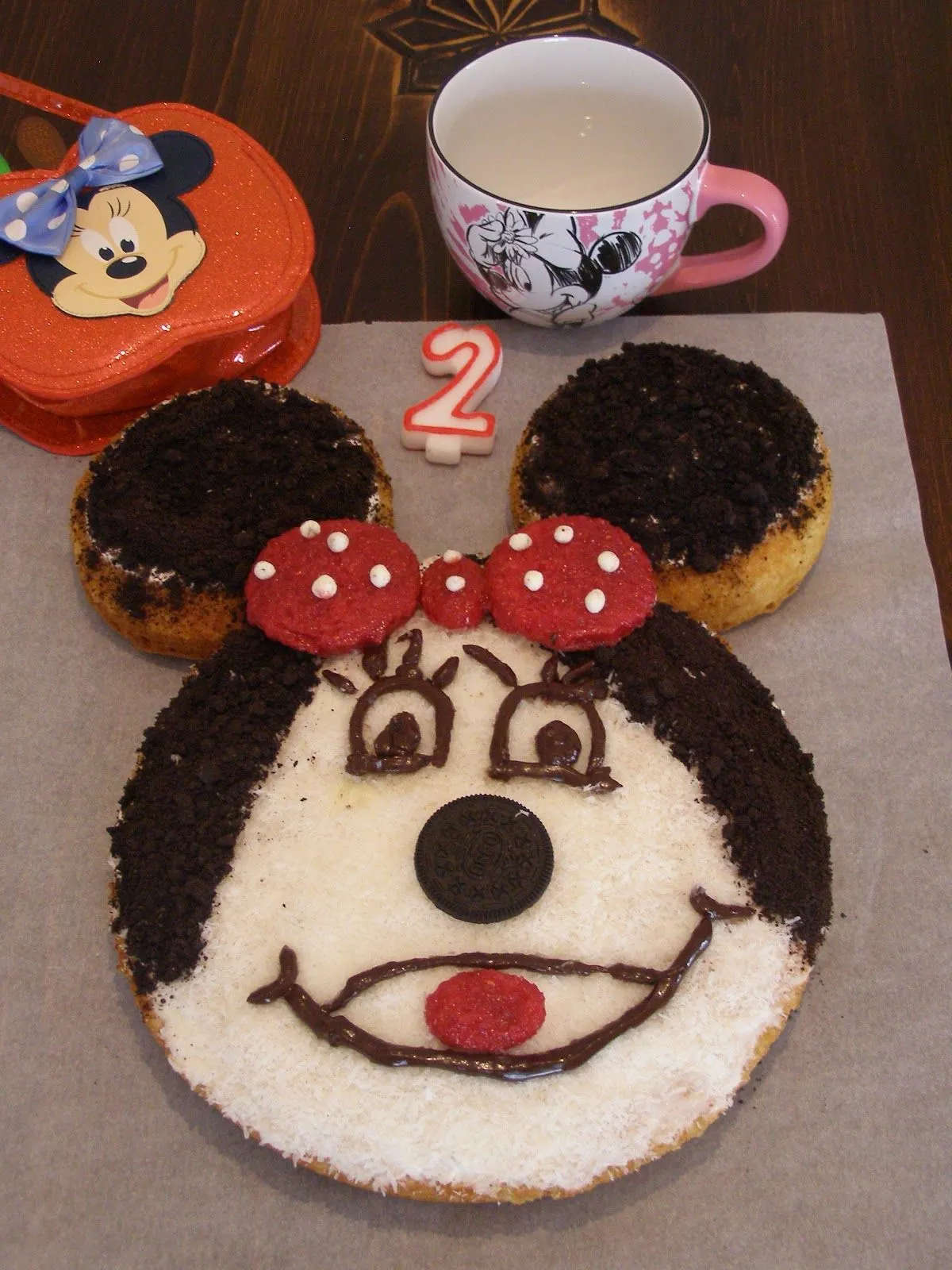 besos de canela y menta: Tarta Minnie Mouse besos de canela y menta: Tarta Minnie Mouse