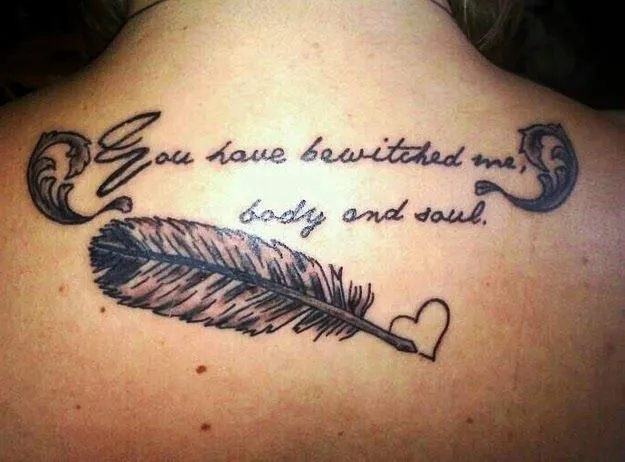 SOY BIBLIOTECARIO: Tatuajes literarios: las letras sobre la piel