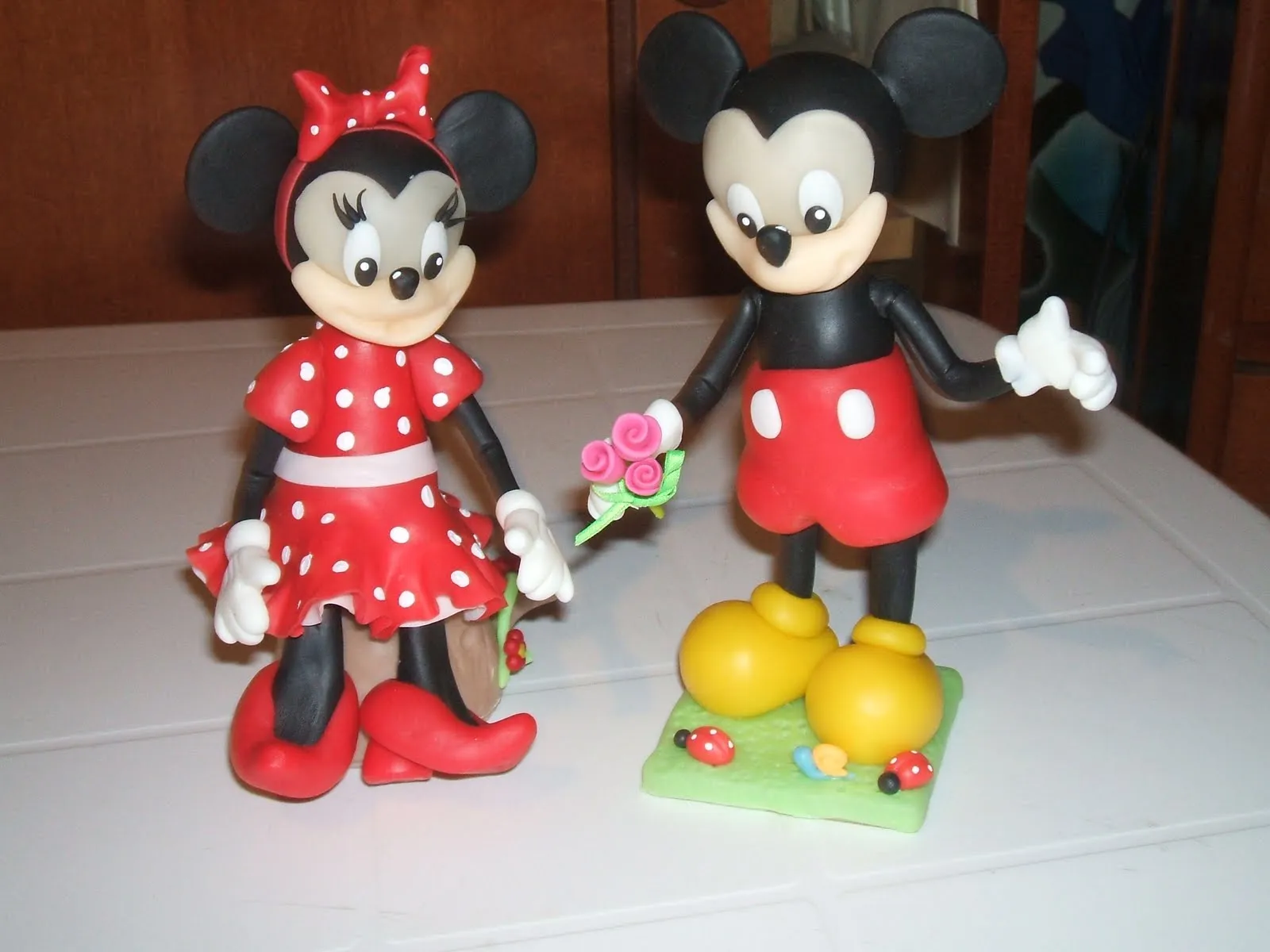 Como hacer souvenirs de Mickey Mouse en porcelana fría - Imagui Como hacer souvenirs de Mickey Mouse en porcelana fría - Imagui