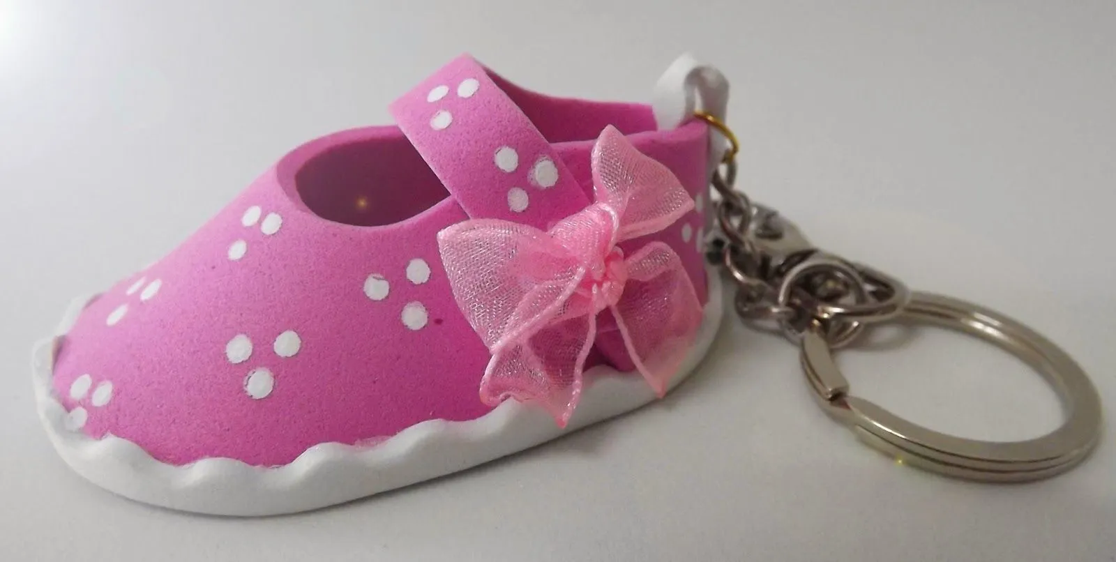 Bienvenidos al blog de Africa: Llavero zapato de goma eva Bienvenidos al blog de Africa: Llavero zapato de goma eva
