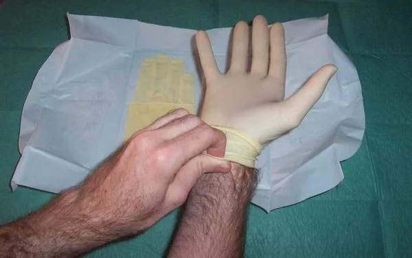 BIENVENIDOS AL MIJD DE RÍO MUERTO: COLOCACIÓN DE GUANTES ESTERILES ... BIENVENIDOS AL MIJD DE RÍO MUERTO: COLOCACIÓN DE GUANTES ESTERILES ...