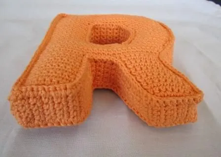 bigunki, amigurumis y ganchillo: Letra crochet 3D R bigunki, amigurumis y ganchillo: Letra crochet 3D R