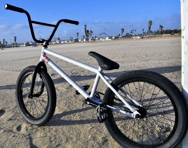 Bike Check: Kris Fox' Heavy Hitter - Reviews - News - FAT BMX