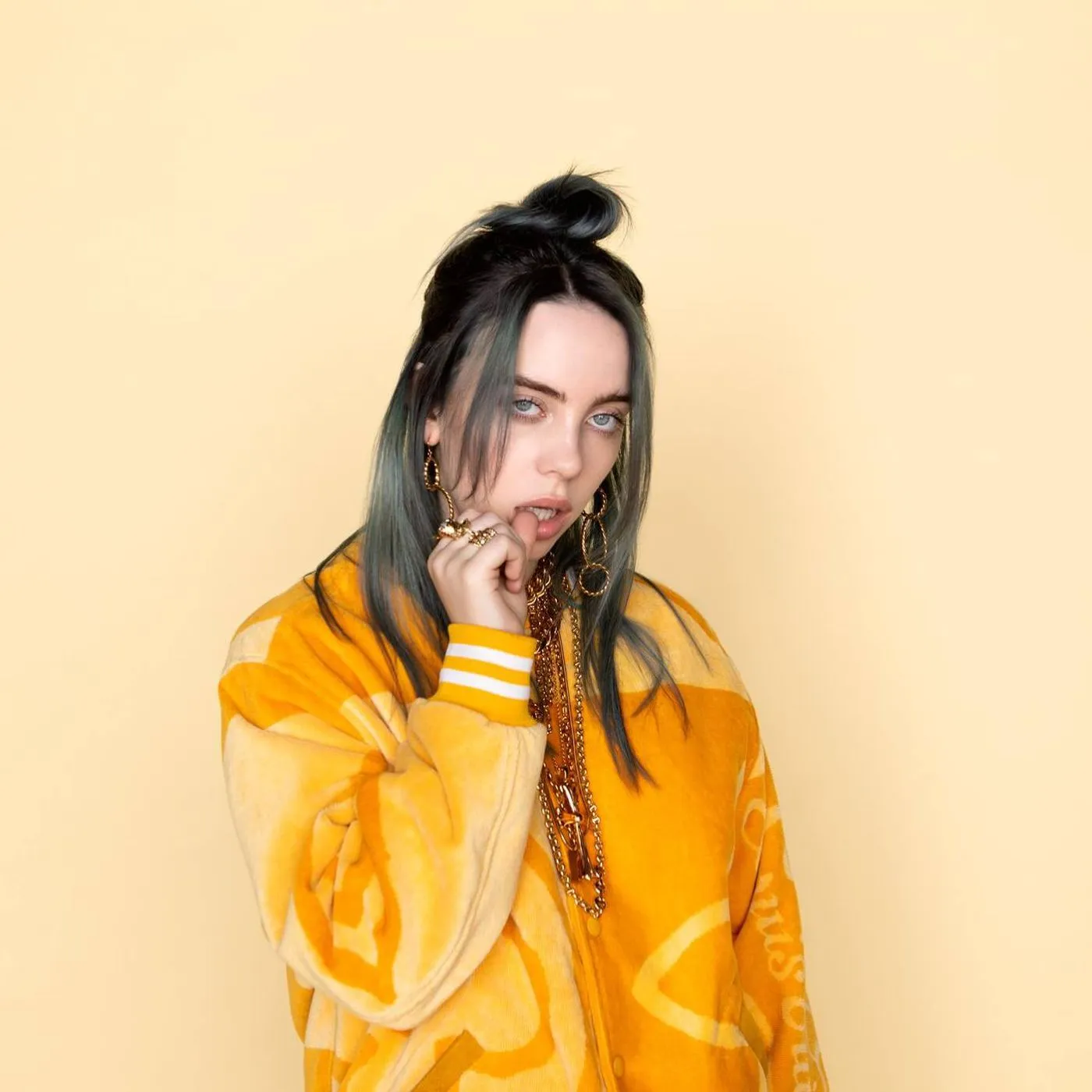 Billie Eilish se transforma en una Barbie de los 50 para su video What Was  I Made For – El Heraldo de San Luis Potosí