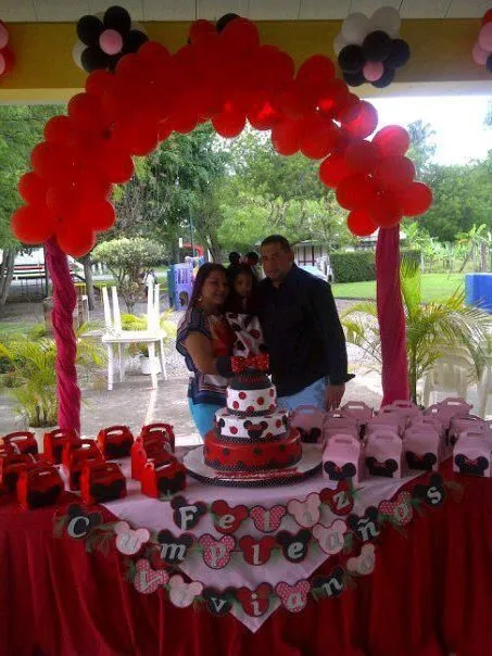 Bizcocho Minnie Mause #decoración #cumpleaños #Dissoluciones ... Bizcocho Minnie Mause #decoración #cumpleaños #Dissoluciones ...