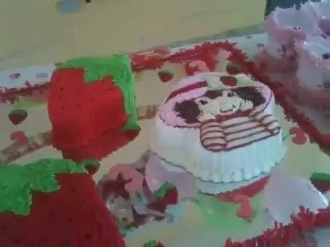Bizcocho Strawberry Shortcake by Meraris - YouTube