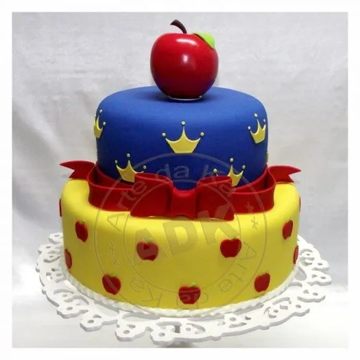 Blanca Nieves (Snow white) quiero un pastel asi ,.,.♥for my b-day ...