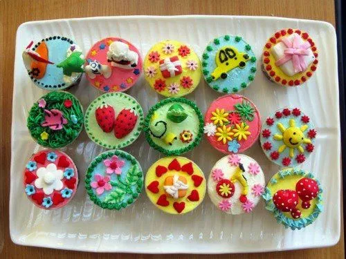 El Bloc de Notas de @Microversos — Hermosos cupcakes glaseados El Bloc de Notas de @Microversos — Hermosos cupcakes glaseados