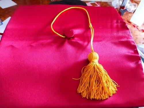 Blog de Cositas de Trapo - Como hacer un birrete o sombrero de ... Blog de Cositas de Trapo - Como hacer un birrete o sombrero de ...