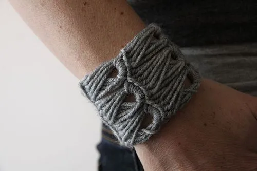 Blog de Goanna: Cómo hacer una pulsera de Crochet Blog de Goanna: Cómo hacer una pulsera de Crochet