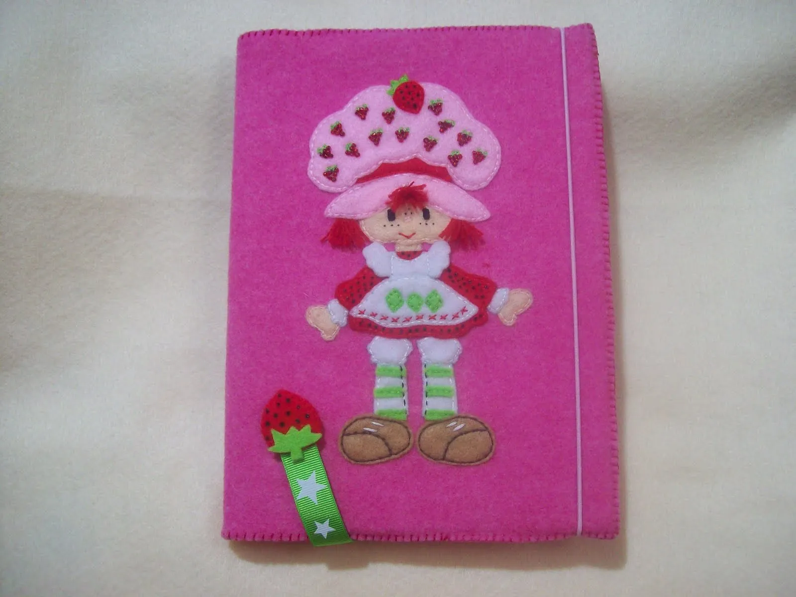 ... blog de manualidades: LIBRETA ROSITA FRESITA DE FIELTRO