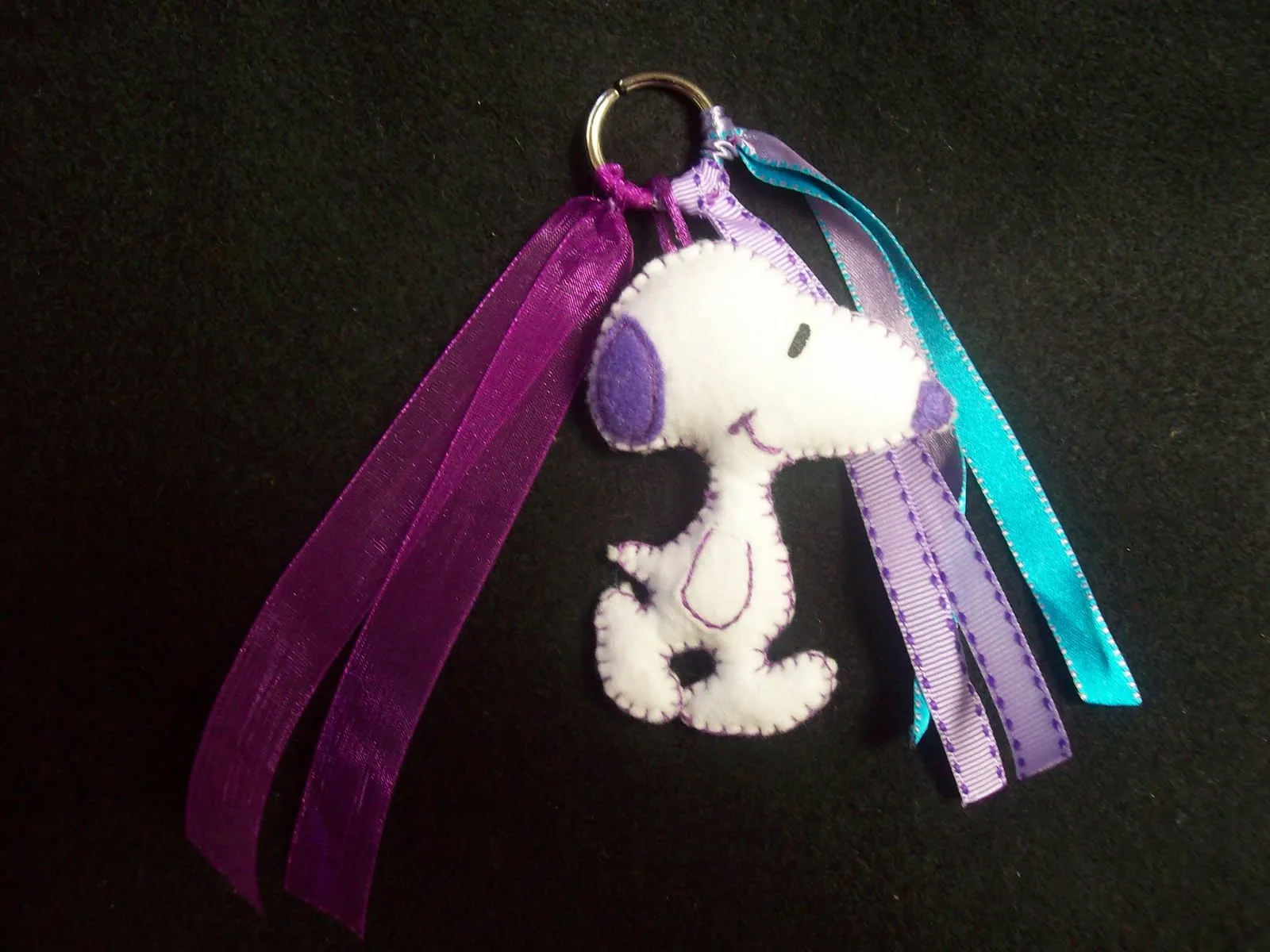  ... blog de manualidades: LLAVERO DE SNOOPY MORADO DE FIELTRO