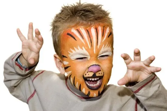 Blog del Maquillaje Profesional: Creacion de maquillaje niños : león