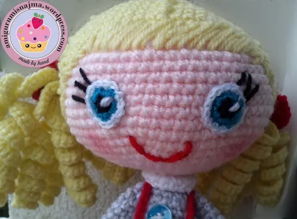 blonde amigurumi | Labores de Najma