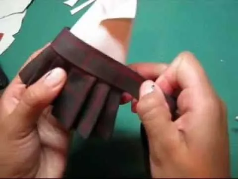 Como Hacer Blusa Con Chaleco y Falda Con Prenses para Muñecas 3d ... Como Hacer Blusa Con Chaleco y Falda Con Prenses para Muñecas 3d ...