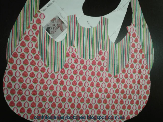 Blusa cruzada en la espalda (CC Cosotela) | Con hilos, lanas y botones