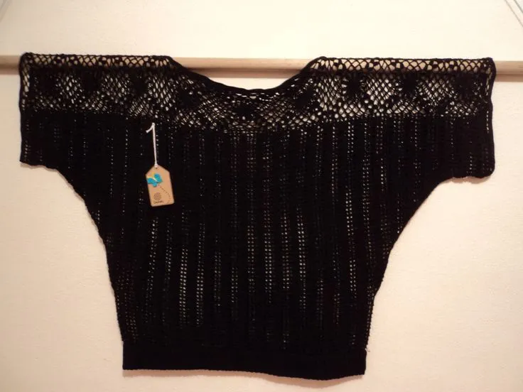 Blusa tejida a crochet con estambre omega No. 10 | ropa ... Blusa tejida a crochet con estambre omega No. 10 | ropa ...