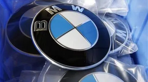 BMW rompe el lujo tradicional alemán con modelos más pequeños ...