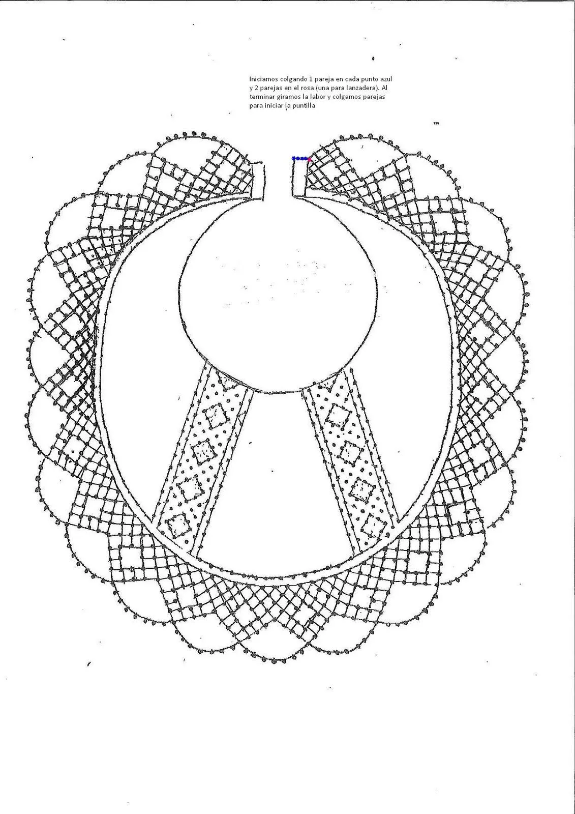 A Bobbin Lace Lover: Babero redondo de piqué con aplicaciones de ...