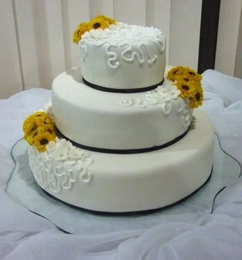 Boda Civil (torta de almendras con relleno de ganasche de ...