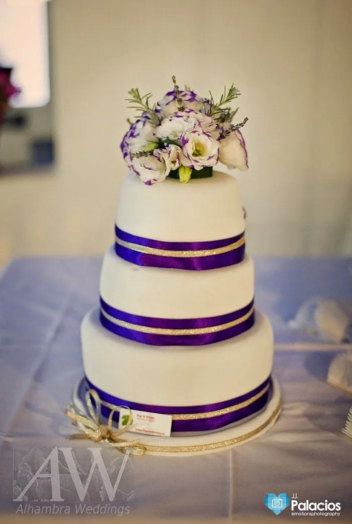 Bodas en Granada: Tartas de boda estilo inglés o americano en Granada Bodas en Granada: Tartas de boda estilo inglés o americano en Granada