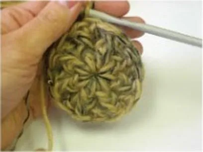 NECESITO AYUDA A LAS EXPERTAS QUE TEJEN