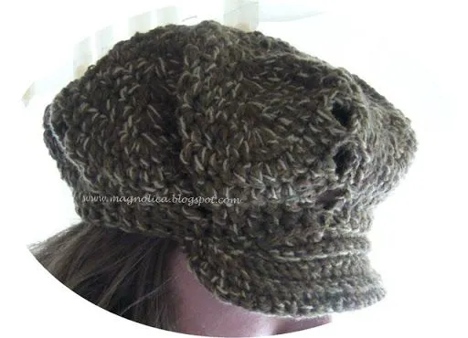 Boinas con viseras tejidas al crochet - Imagui Boinas con viseras tejidas al crochet - Imagui