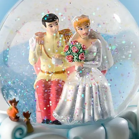 Bola de nieve: Cenicienta carruaje de boda | TusPrincesasDisney.com Bola de nieve: Cenicienta carruaje de boda | TusPrincesasDisney.com