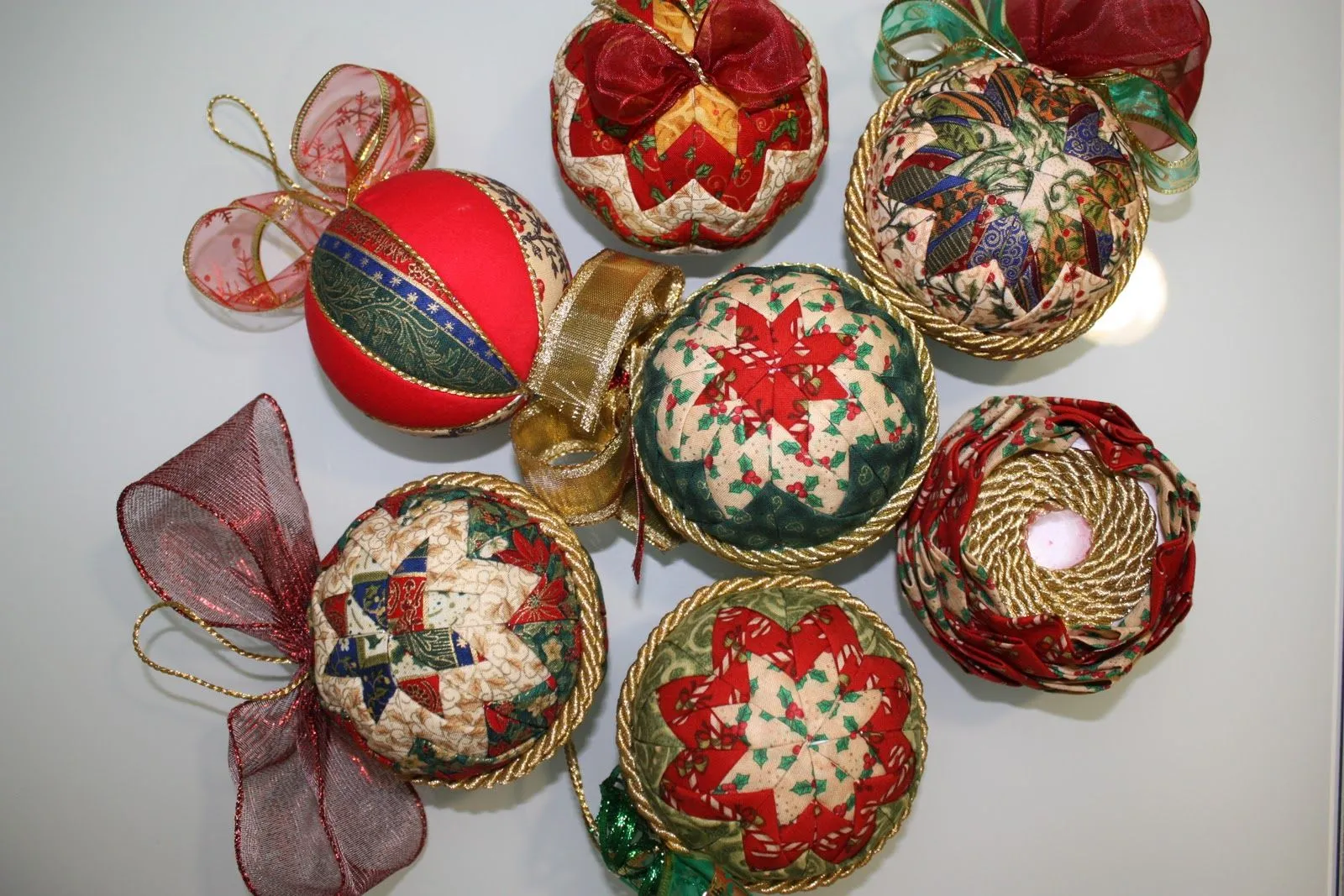Bolas navidad patchwork sin aguja - Imagui