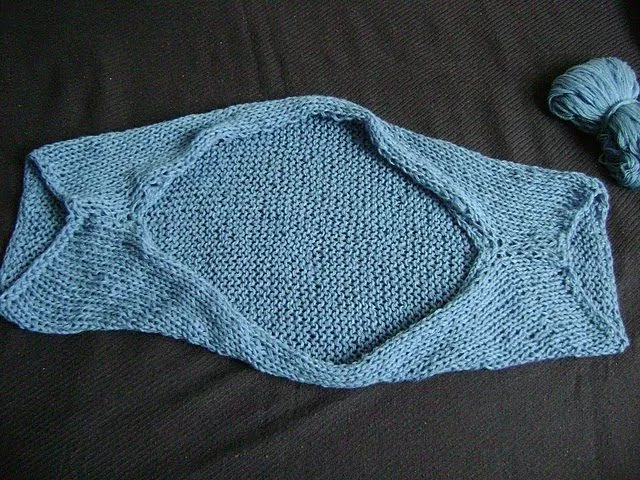 Bolero en tricot y crochet - Patrón
