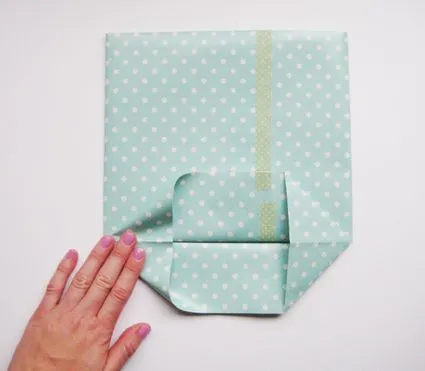 Cómo hacer una bolsa de papel « Manualidades Cómo hacer una bolsa de papel « Manualidades