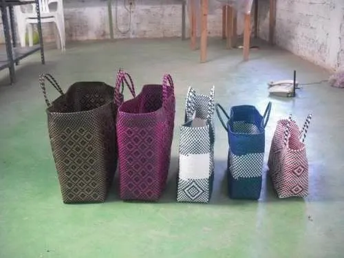 bolsas artesanales tejidas de plastico - Buscar con Google | casa ... bolsas artesanales tejidas de plastico - Buscar con Google | casa ...