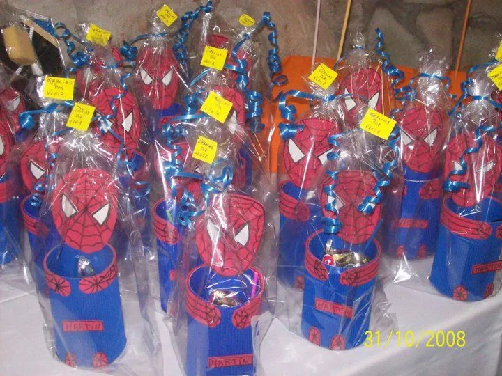Bolsitas en goma eva para varones - Imagui