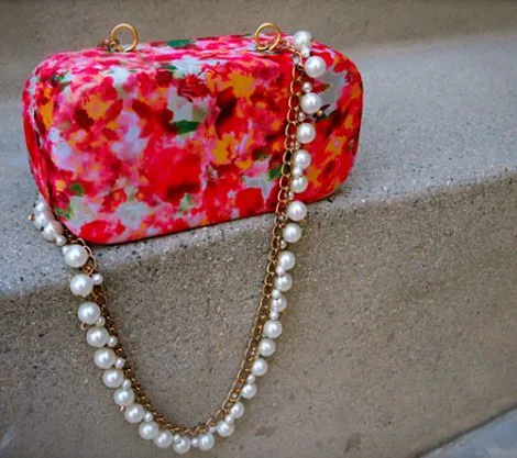 Cómo hacer un bolso de fiesta con un estuche de las gafas II