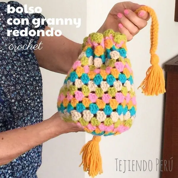 Bolso con granny redondo tejido a crochet! Paso a paso ... Bolso con granny redondo tejido a crochet! Paso a paso ...