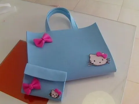 Nuevo bolso de la Hello Kitty de goma eva - YouTube Nuevo bolso de la Hello Kitty de goma eva - YouTube