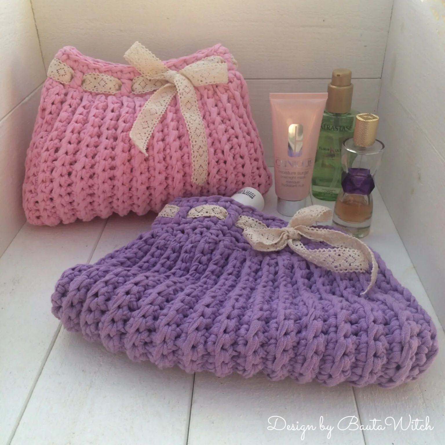 BOLSO PARA MAQUILLAJE A GANCHILLO PASO A PASO | Patrones Crochet ... BOLSO PARA MAQUILLAJE A GANCHILLO PASO A PASO | Patrones Crochet ...