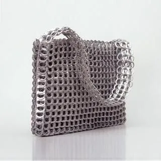 Bolsos de ganchillo y chapas - Imagui