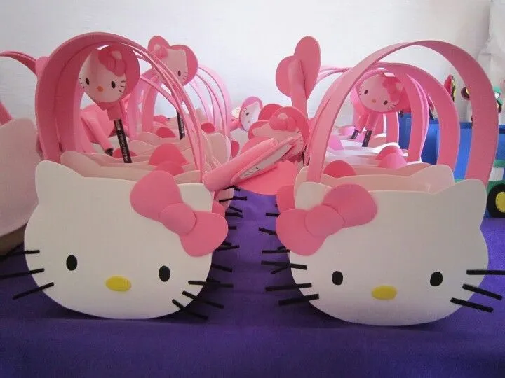 Bolsos de foamy con motivo de hello kitty, para fiesta infantil ...