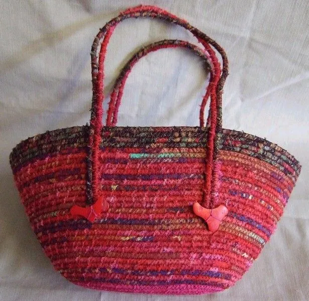 Cómo hacer bolsos de trapillo (medidas, técnicas e ideas) | El ... Cómo hacer bolsos de trapillo (medidas, técnicas e ideas) | El ...
