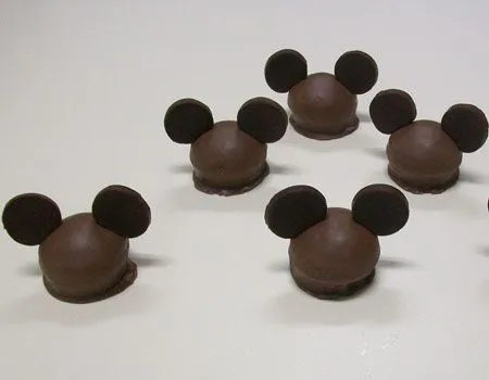 Bombones de Mickey y Minnie - Paso a paso - Fiestas infantiles Bombones de Mickey y Minnie - Paso a paso - Fiestas infantiles