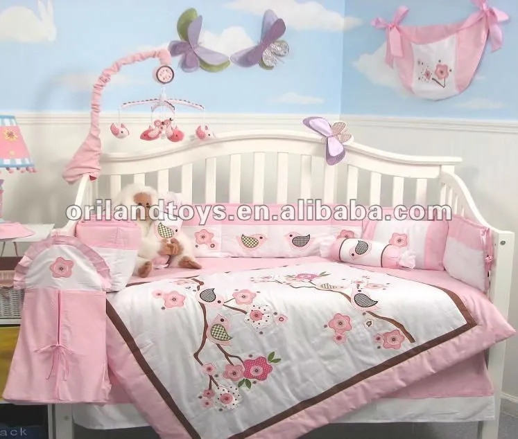 Bordado de color rosa de la muchacha del bebé ropa de cama cuna ... Bordado de color rosa de la muchacha del bebé ropa de cama cuna ...
