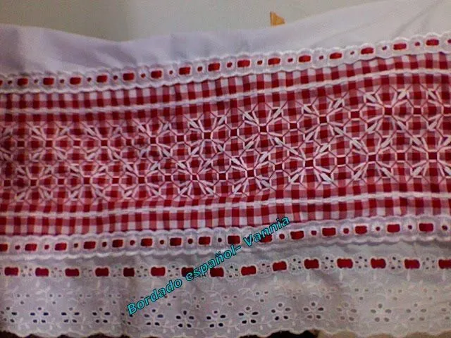 Bordado Español | Bordado Tecido Xadrez, Broderie suisse, (Chicken ... Bordado Español | Bordado Tecido Xadrez, Broderie suisse, (Chicken ...