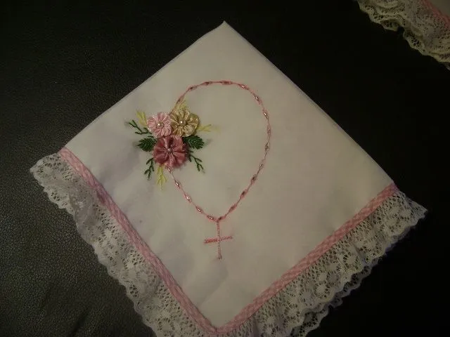 Como hacer servilletas de liston para bautizo - Imagui