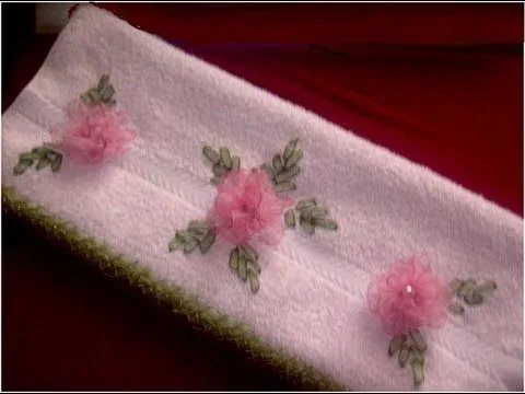 Bordados con cintas rosas de organza - YouTube