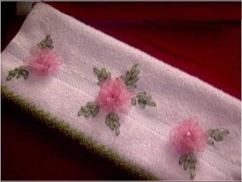 Bordados con cintas rosas de organza - YouTube Bordados con cintas rosas de organza - YouTube