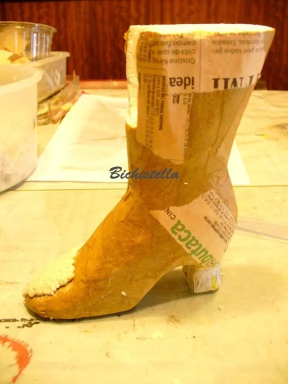 Como hacer unas botas con cartulina - Imagui