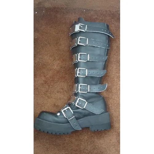 Botas goticas para hombre - Imagui